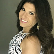 Lori Bizzoco: How a Small Town Girl Became a Trailblazing Entrepreneur